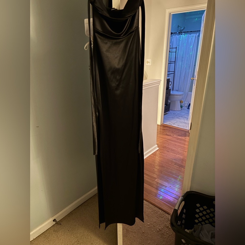 Windsor Sleek Black Maxi Dress